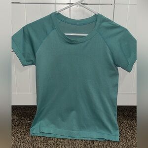 Lululemon swiftly hip length size 6